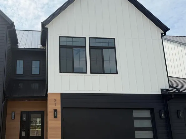 21 E Duke St, Vermillion, SD 57069