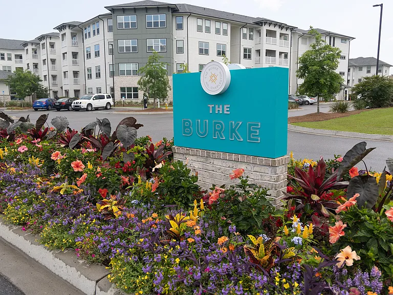 The Burke — Photo 10