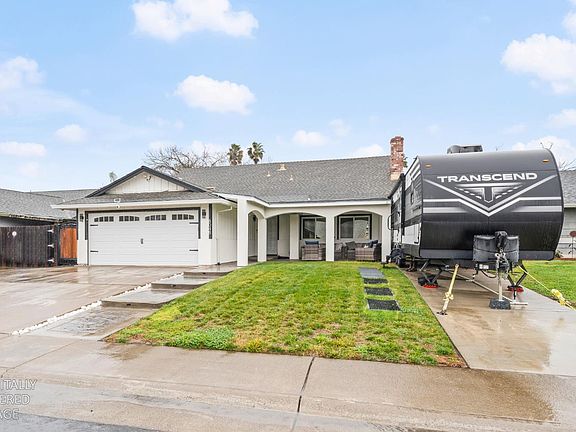 3rd image of 8048 Renton Way