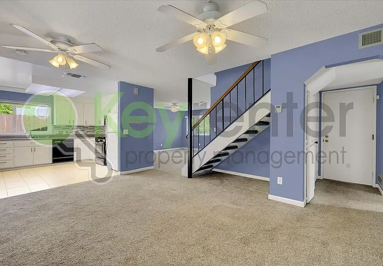 7005 Woodside Dr — Photo 8