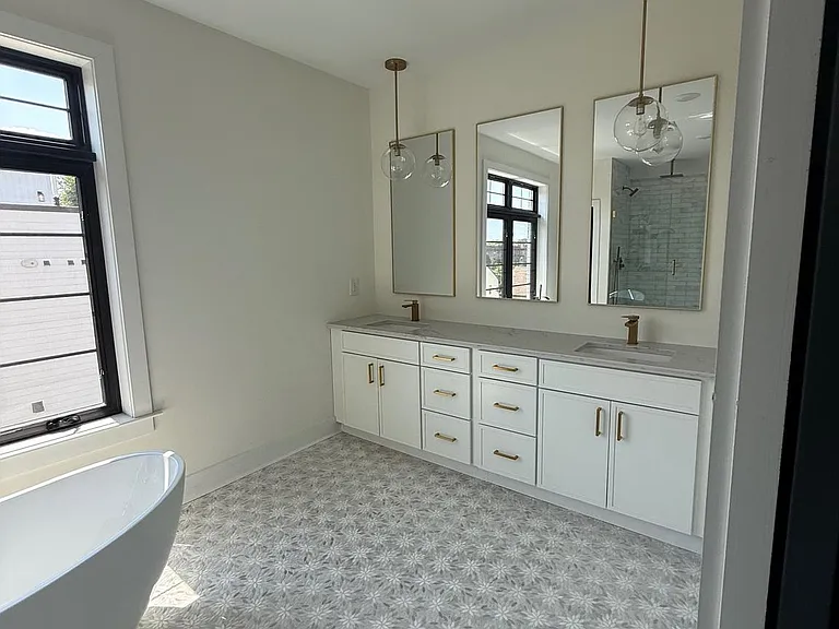 7519 Ridge Ave — Photo 15
