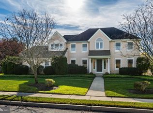 56 Horseshoe Dr, Mount Laurel, NJ 08054