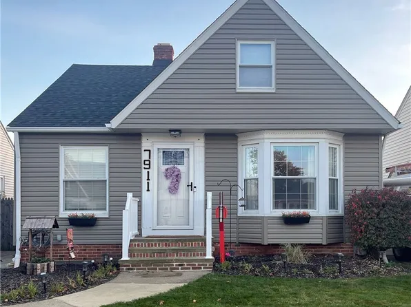7911 Bertha Ave, Parma, OH 44129
