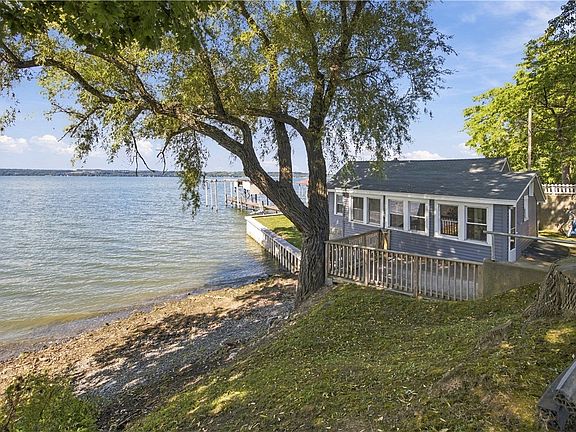 4th image of 4724 E Lake Rd