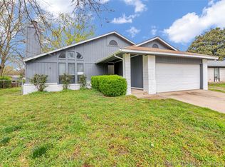 2704 Bahama Ave, Sand Springs, OK 74063