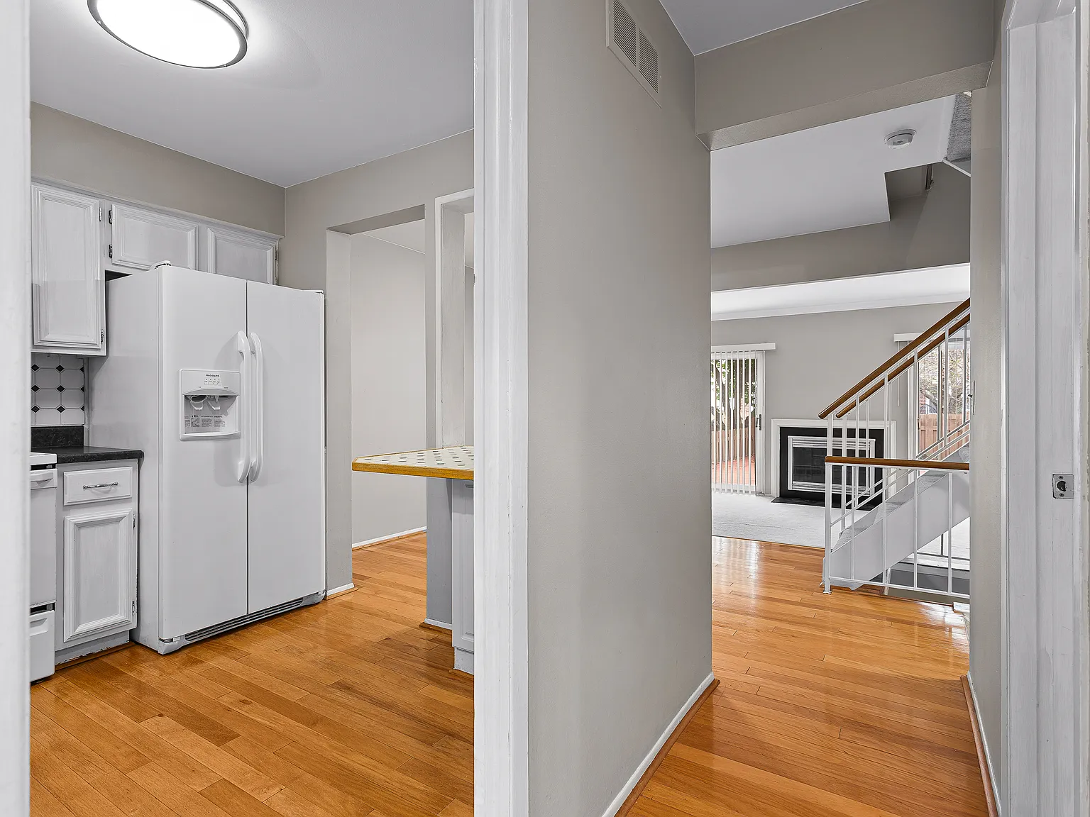 2 bed, 1.5 bath, 1167 sqft, $1,800 — Photo 4