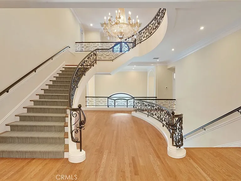 2784 Deep Canyon Dr — Photo 2