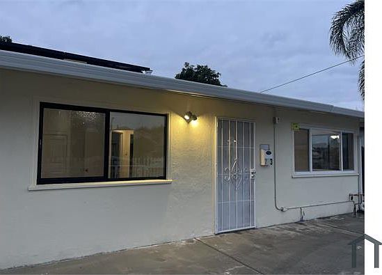 1st image of 753 Bartlett Ave