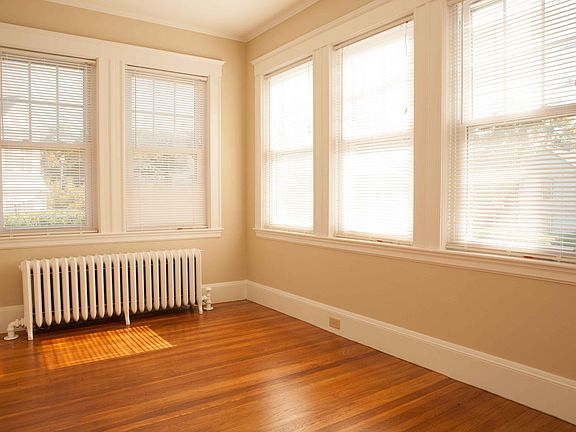 Family Room (Apt 1)