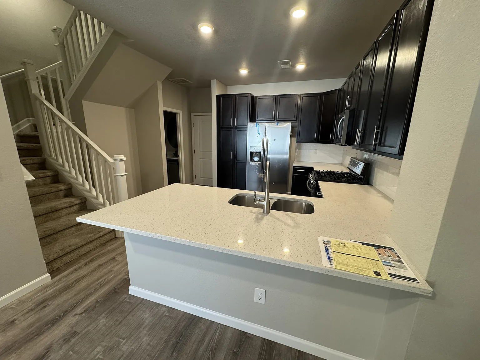 4 bed, 1890 sqft, $2,900 — Photo 4