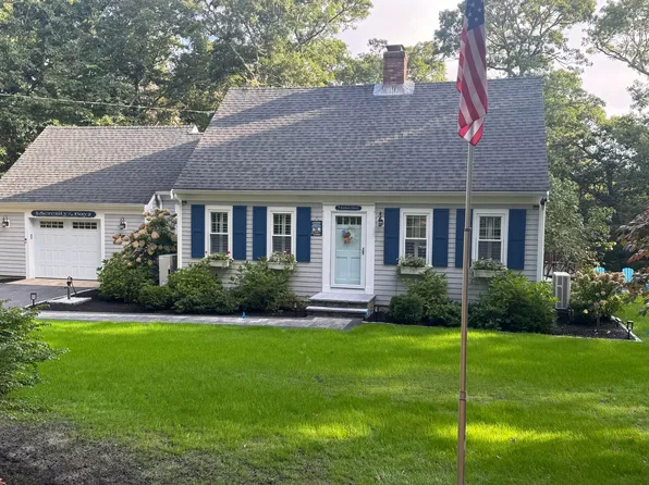 5 Evelyns Drive, Harwich, MA 02645