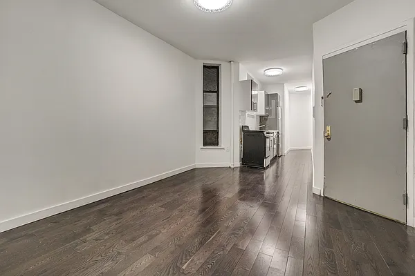 Rented by Creed Realty Group | media 3