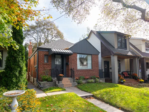 75 Wayland Ave, Toronto, ON M4E 3C8