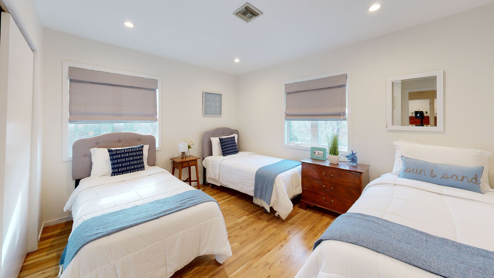  Large Bedroom 2nd Floor
