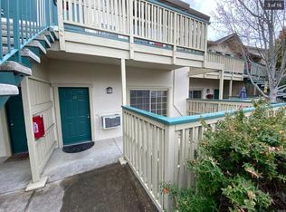 2420 Edgewater Dr #30, Santa Rosa, CA 95407
