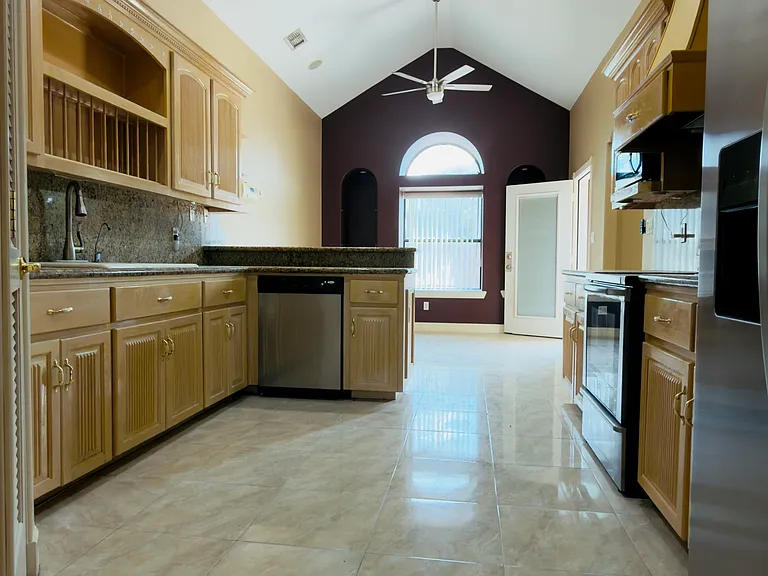 3421 Esperanza Ave — Photo 22