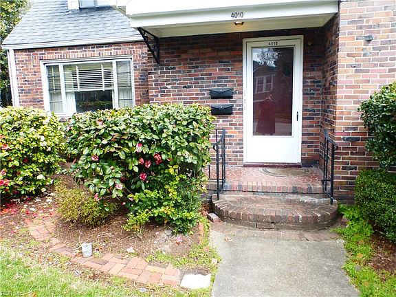 3rd image of 4010 Holly Ave #1