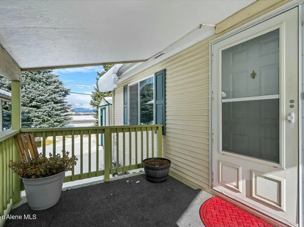 2119 W Gueneveres Way, Post Falls, ID 83854