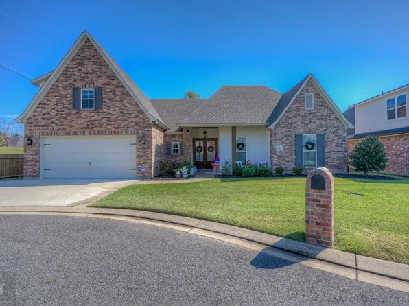 8903 Beau Chasse Dr, Shreveport, LA 71115
