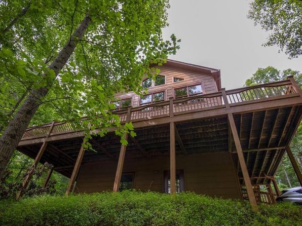 1200 Beaver Lake Dr
