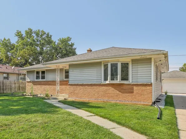 5422 W Greenwood TERRACE, Milwaukee, WI 53223