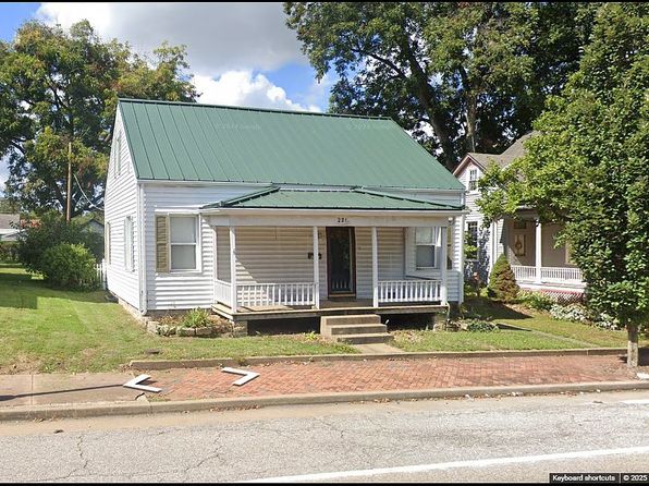 221 N Main St