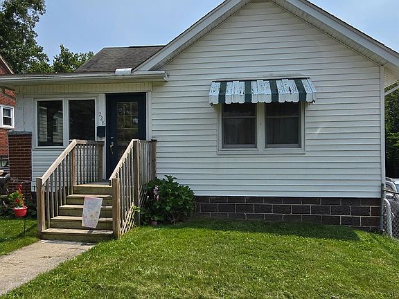 2nd image of 228 W Locust Dr