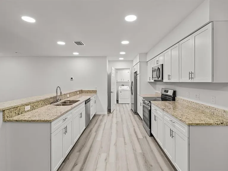 1255 S Estate Point — Photo 10