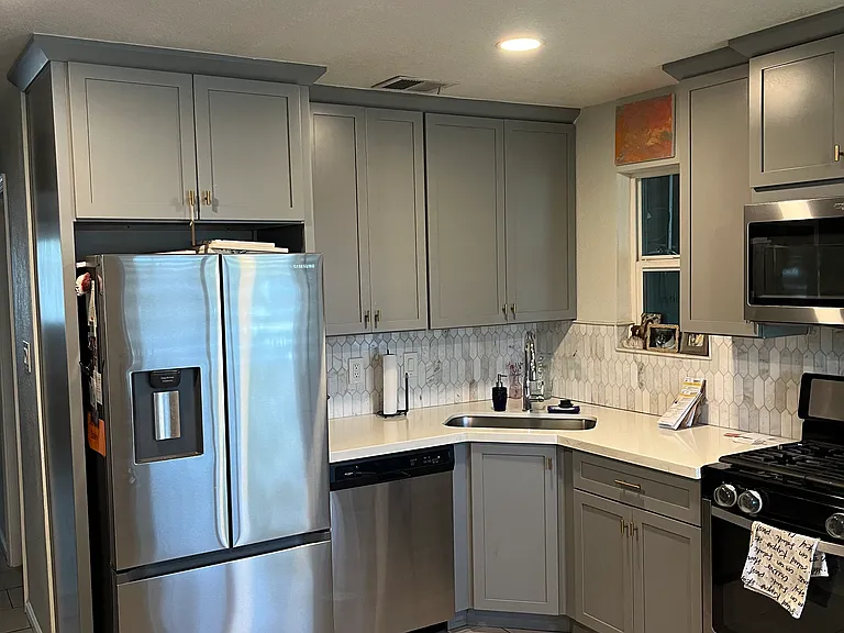 Kitchen/Dining Area