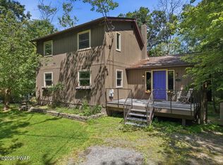 109 Buck Run Dr, Milford, PA 18337
