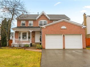 4150 Millcroft Park Dr, Burlington, ON L7M 3V1