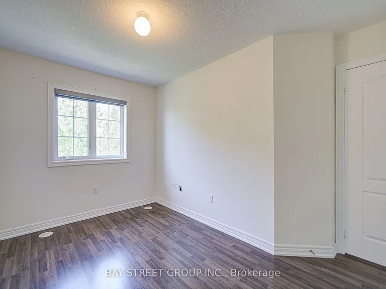 48 Roy Grove Way — Photo 25