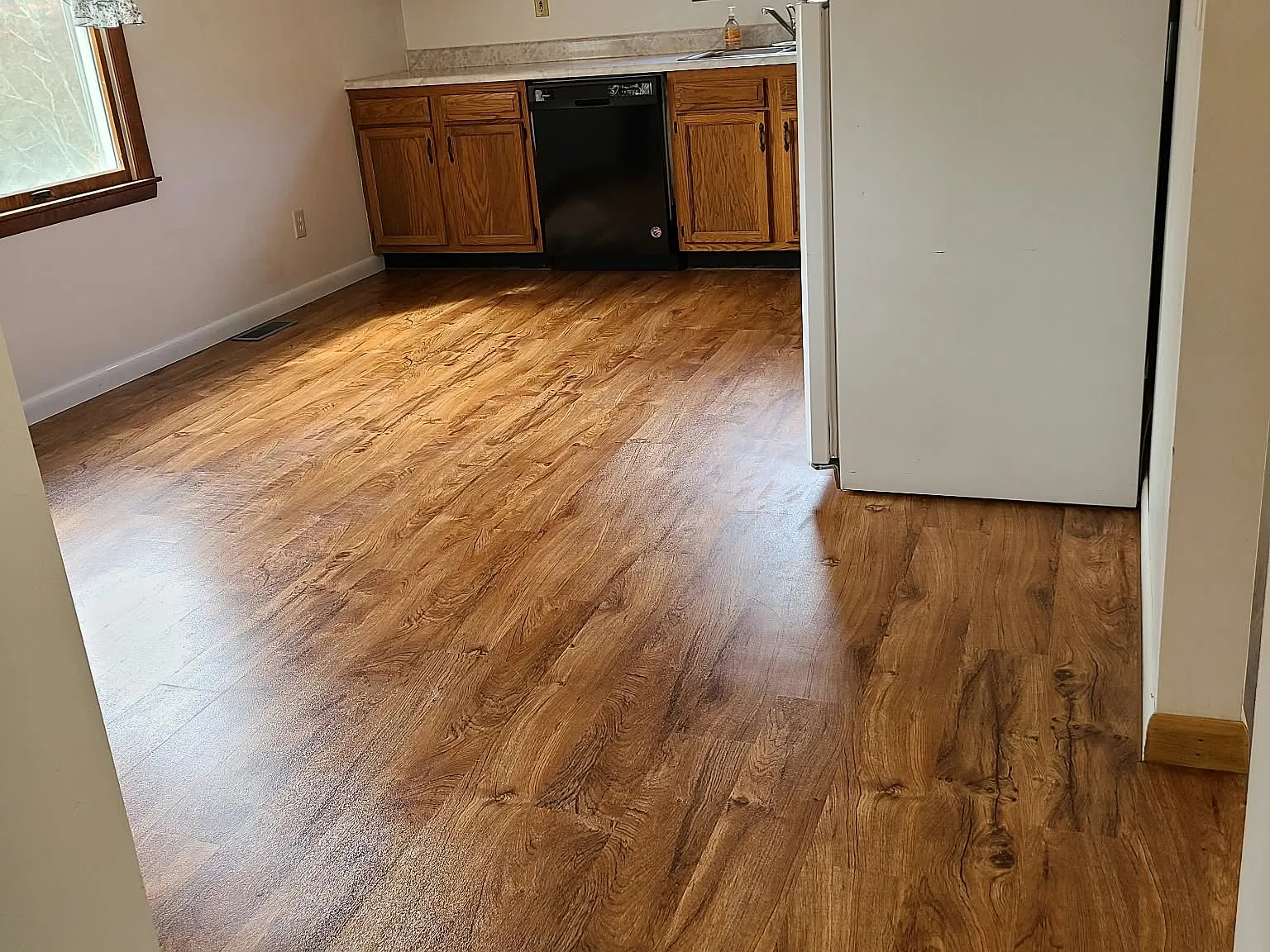 3 bed, 1.5 bath, 1008 sqft, $1,100 — Photo 4