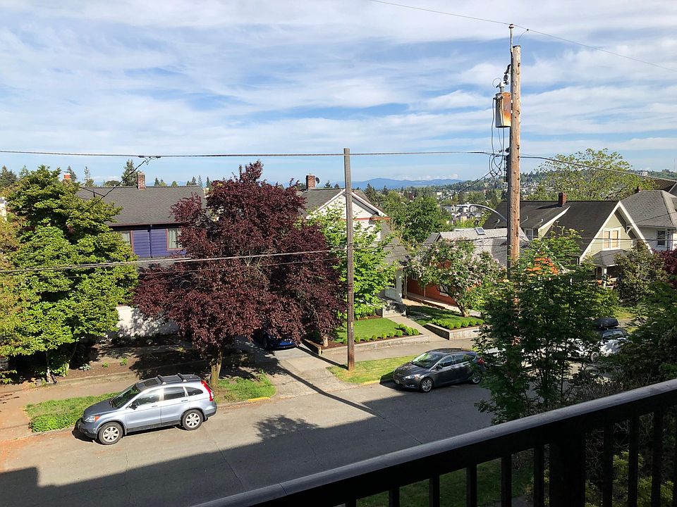 2nd image of 4017 Whitman Ave N APT 201