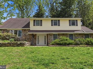 1040 Harvard Dr, Yardley, PA 19067