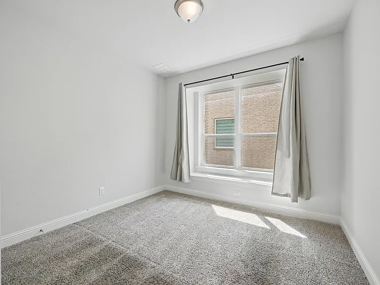 3010 Barefoot Ln — Photo 37