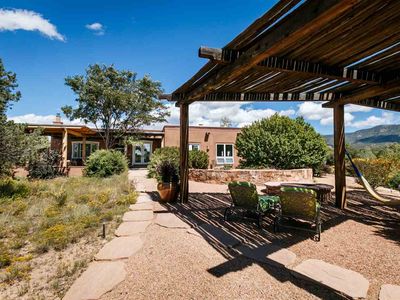 750 Camino Pinones, Santa Fe, NM, 87505