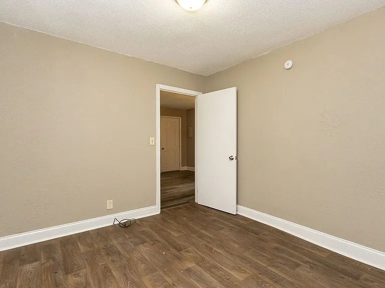 387 Alice Dr #C — Photo 10