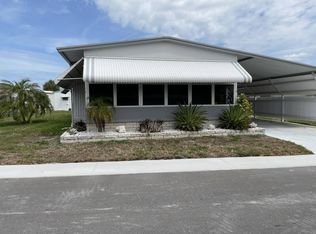 7637 Parkway Blvd, Hudson, FL 34667