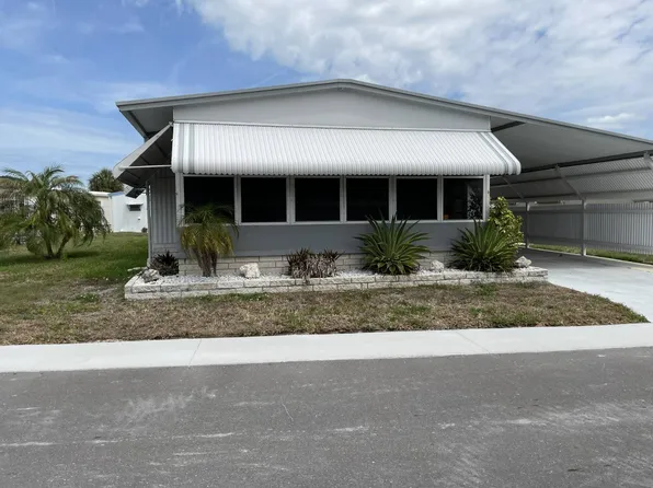 7637 Parkway Blvd, Hudson, FL 34667