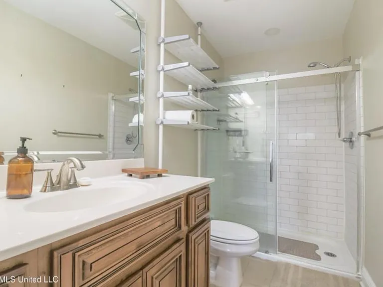 3548 Riverbend Cv — Photo 13