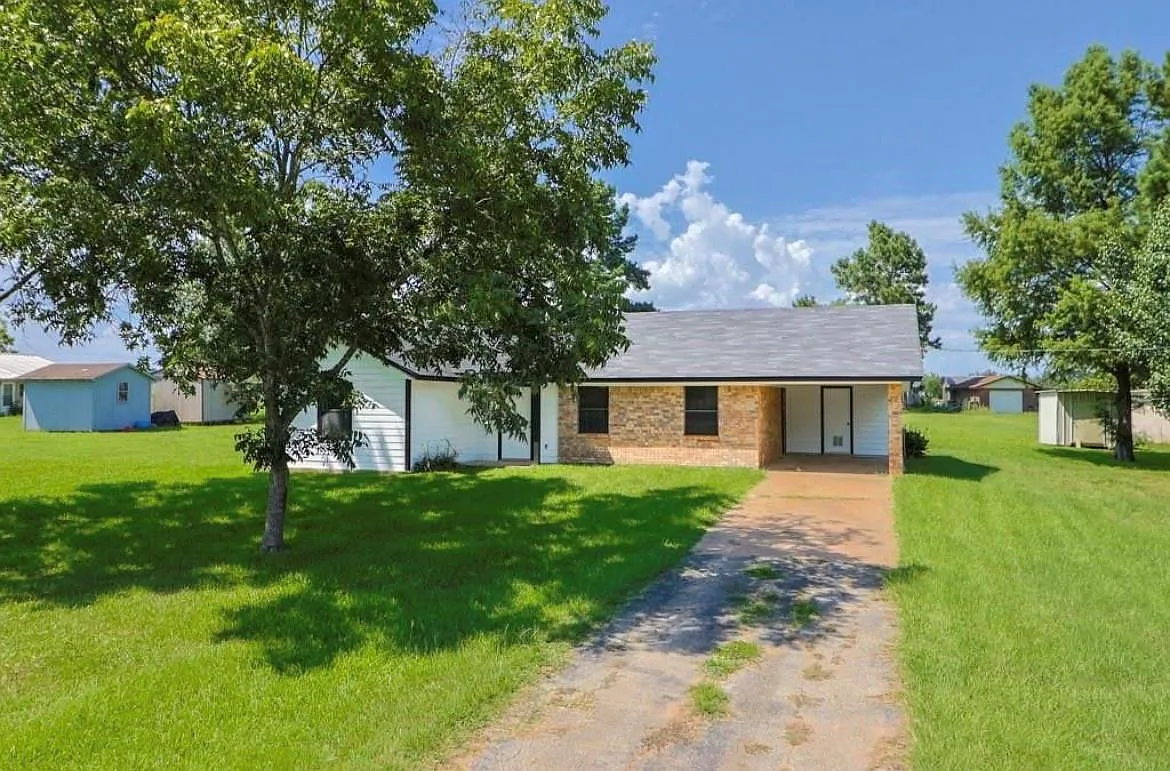Building Photo - 155 County Road 1815