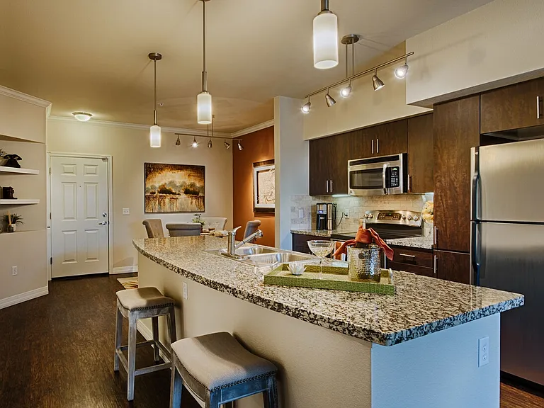 One North Scottsdale Apartments — Photo 9