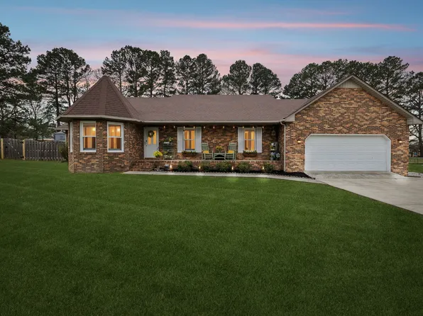98 Deerpath Dr, Manchester, TN 37355