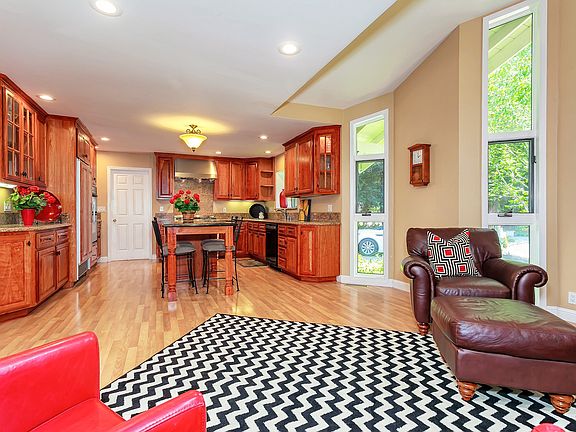 5th image of 39 Ashford Pl