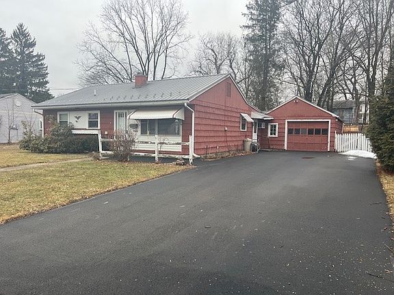 2nd image of 120 Myers Dr