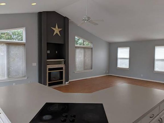3rd image of 7150 Ellinwood Dr