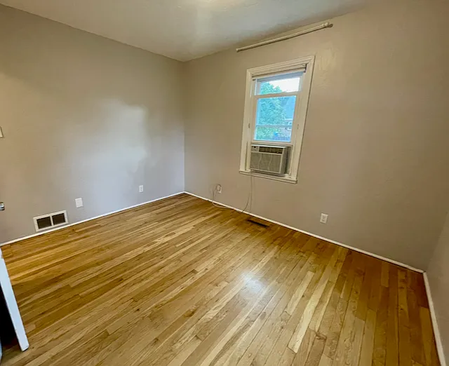 1st upstairs bedroom
