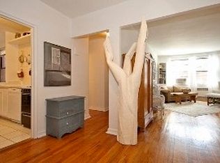90 Schenck Ave APT 3K, Great Neck, NY 11021
