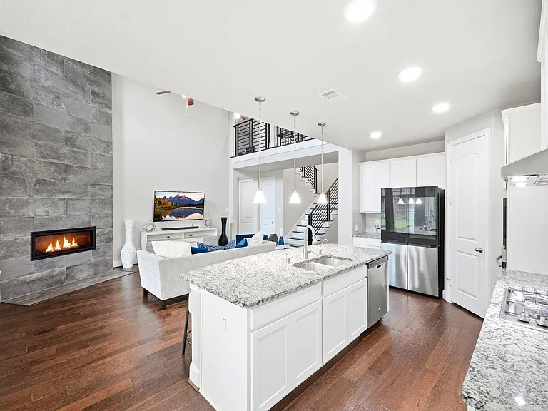2239 Falcon Brook Dr — Photo 15